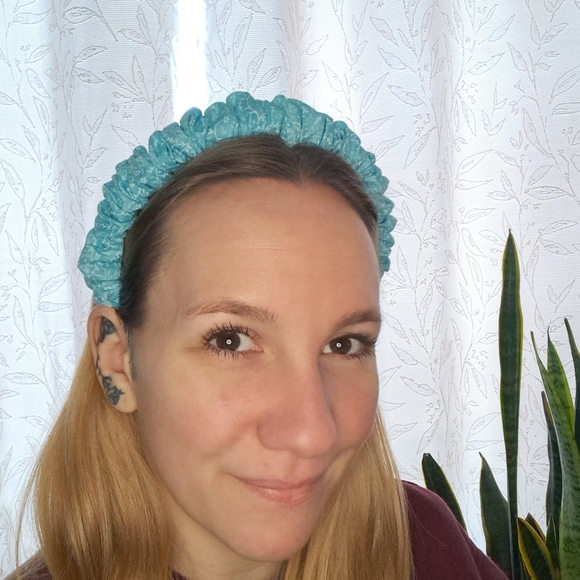 Blue Ruffled Headband - Picture 2 of 4